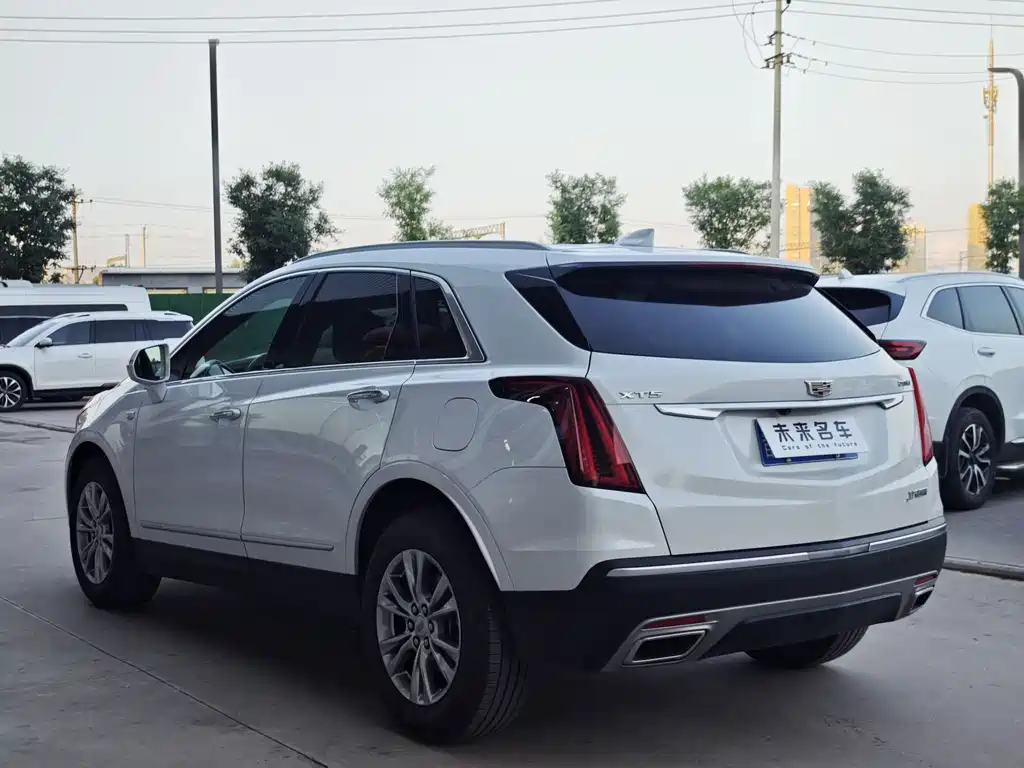 Cadillac XT5 2022 — фото 14