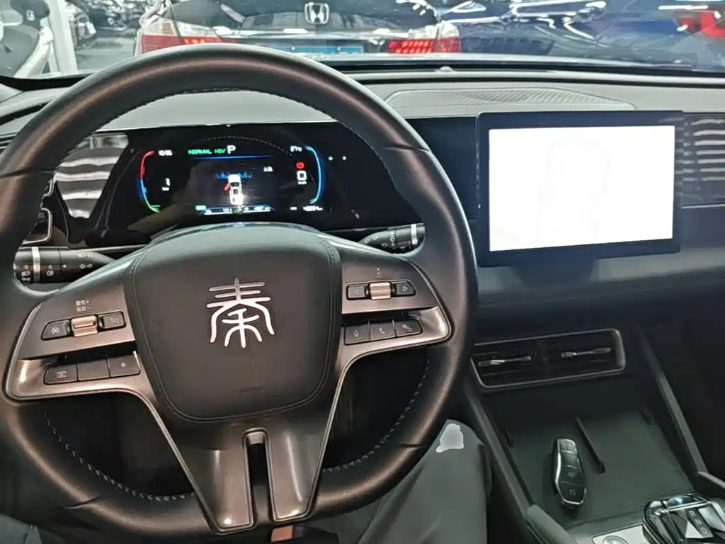 BYD Qin L 2024 — фото 10