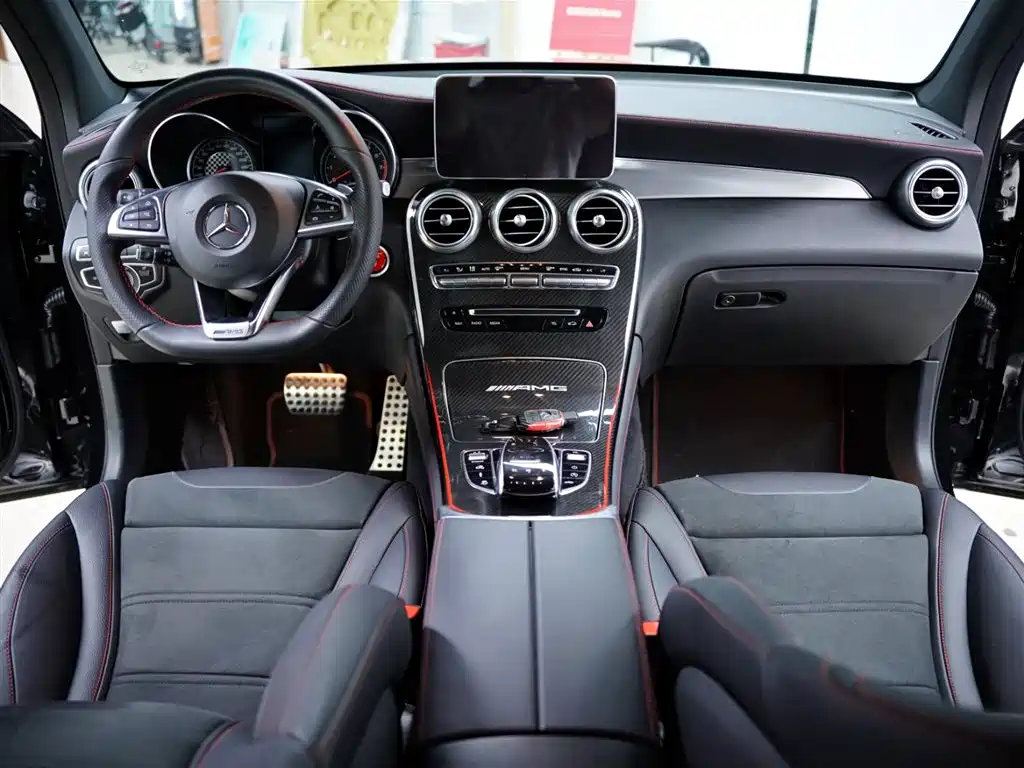 Mercedes-Benz GLC AMG 2019 — фото 44