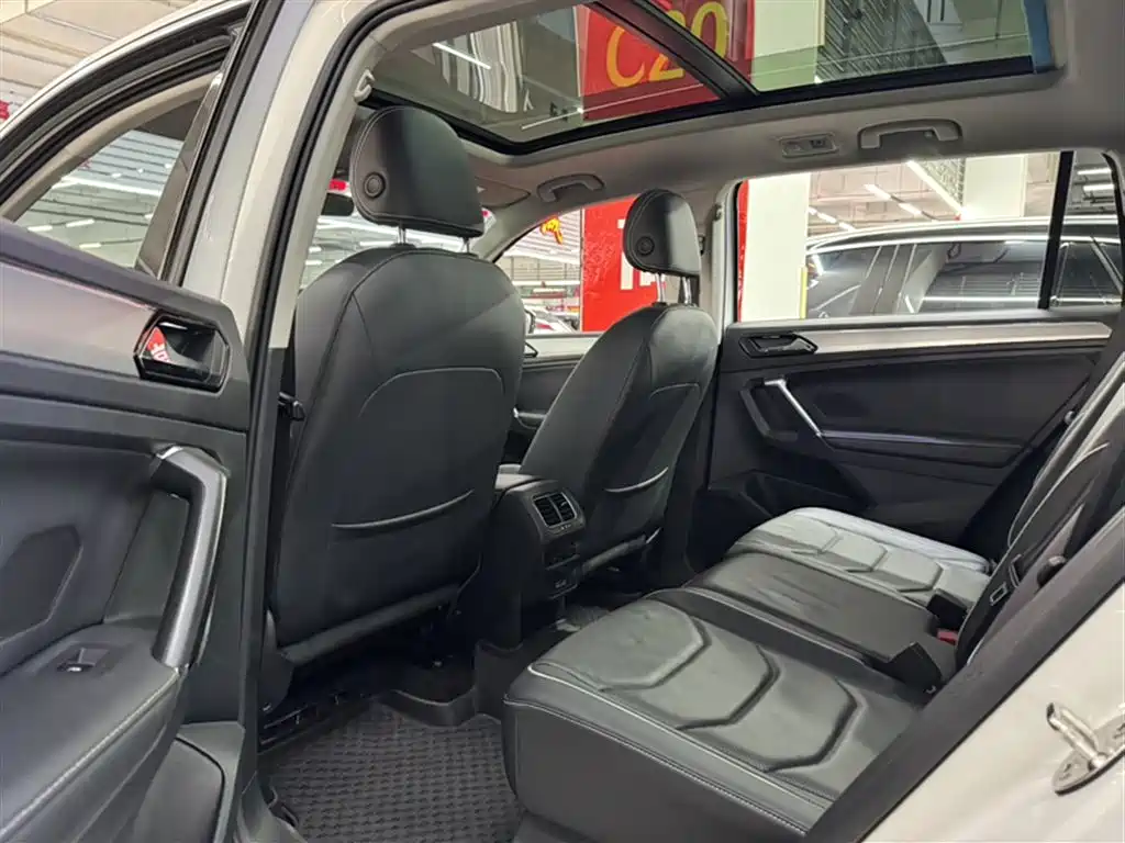 Volkswagen Tiguan L 2017 — фото 15