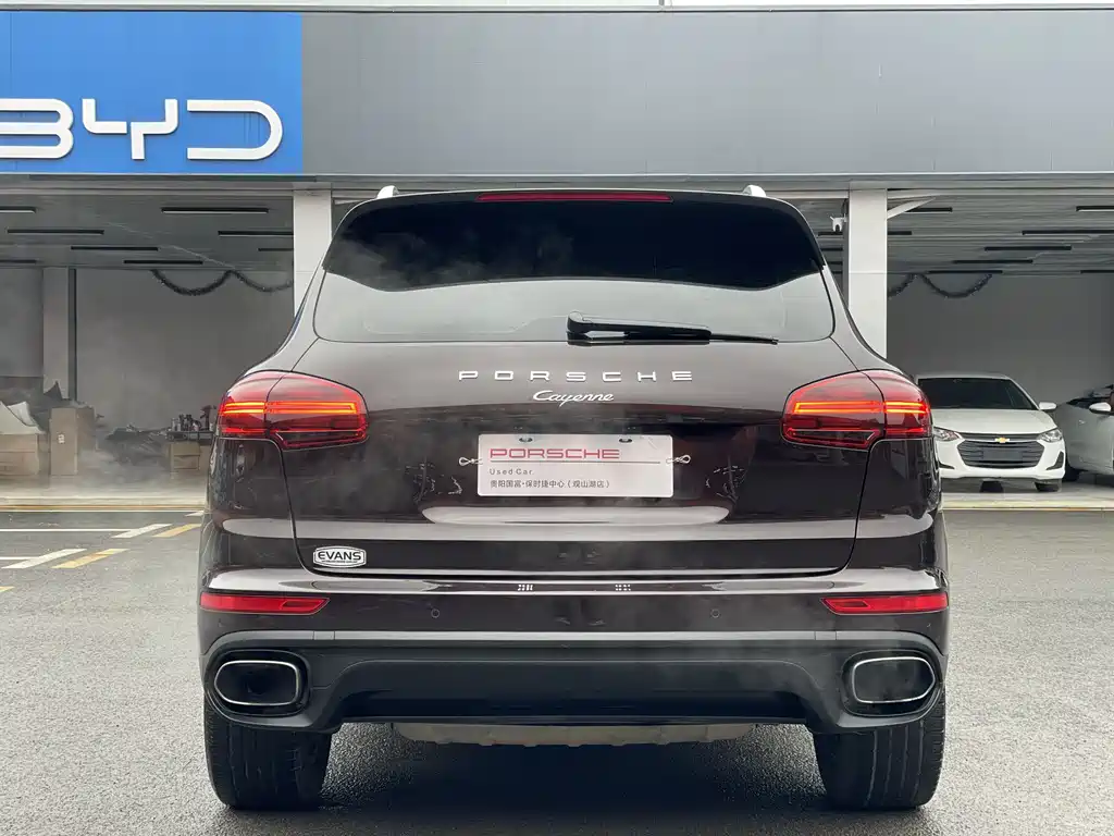 Porsche Cayenne 2015 — фото 16