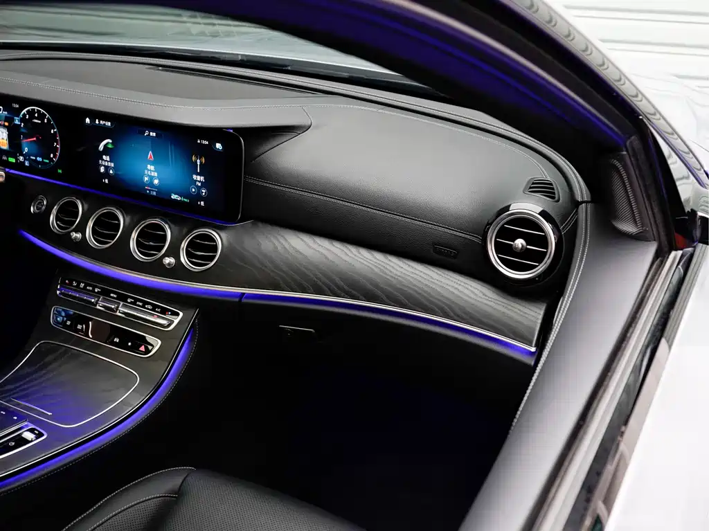 Mercedes-Benz E-Class 2020 — фото 14