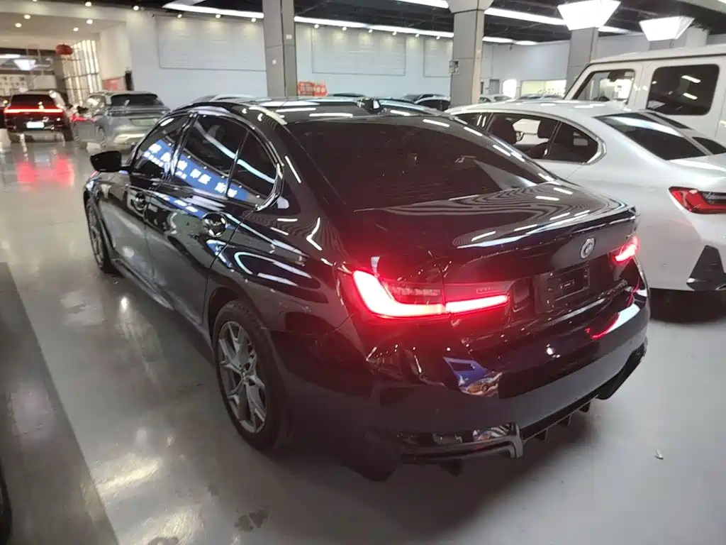 BMW i3 2025