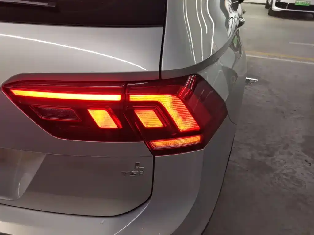 Volkswagen Tiguan L 2018 — фото 8