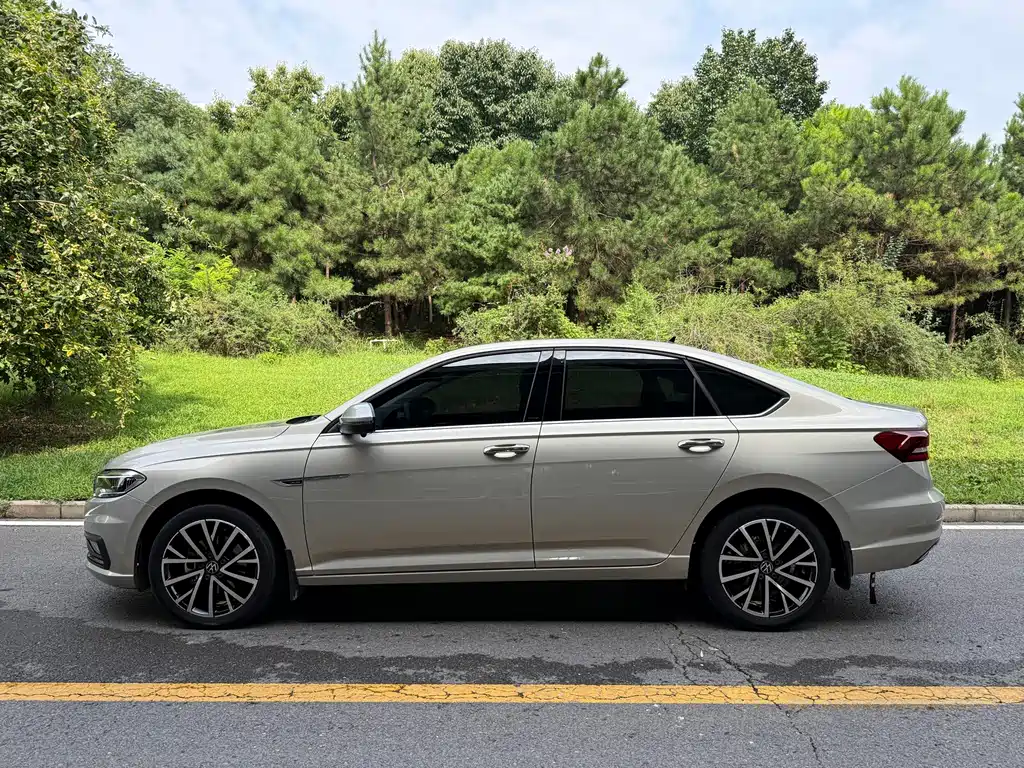 Volkswagen Lavida 2022