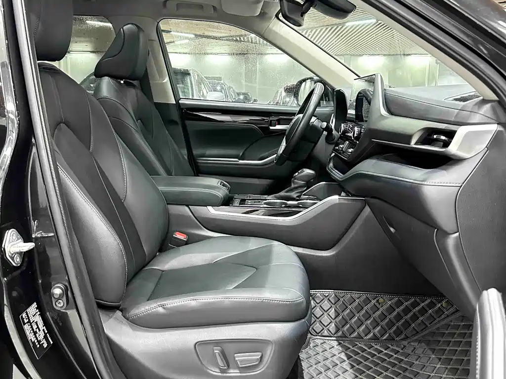 Toyota Highlander 2021 — фото 13