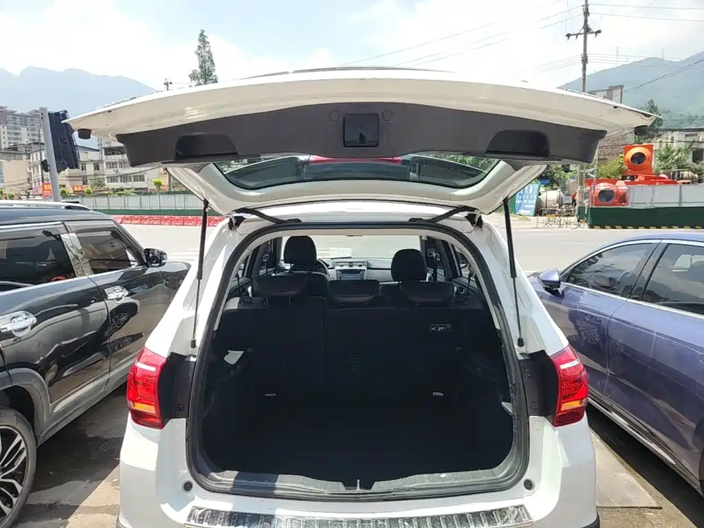 Haval H6 2015 — фото 19