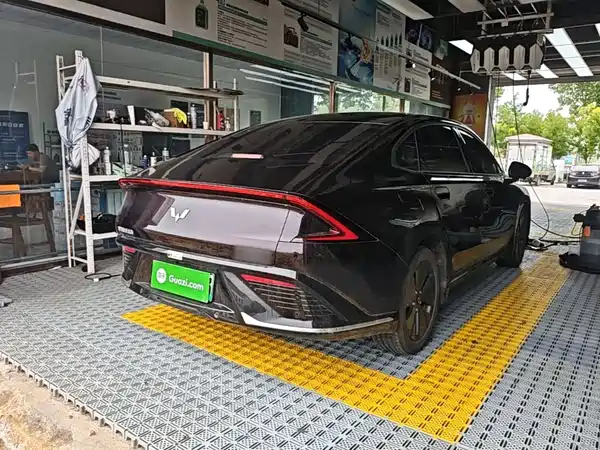 Wuling Starlight 2024