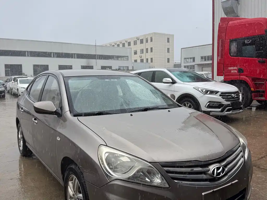 Hyundai Elantra 2013