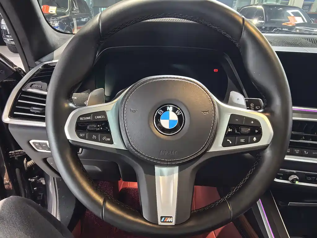 BMW X7 2019 — фото 19