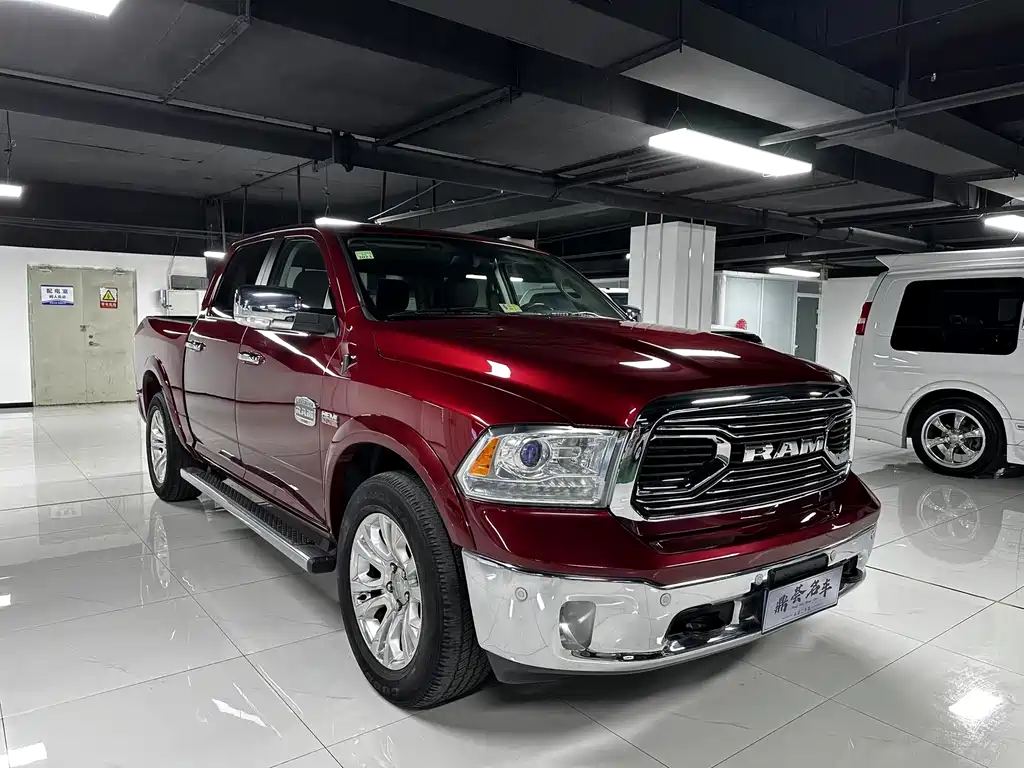 RAM Trucks 2015 — фото 3