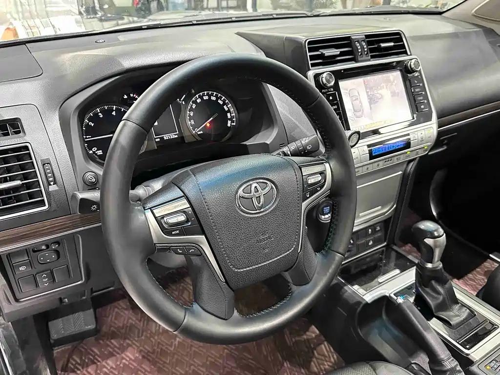 Toyota Prado 2019 — фото 10
