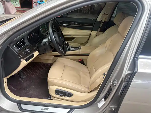 BMW 7 Series 2013