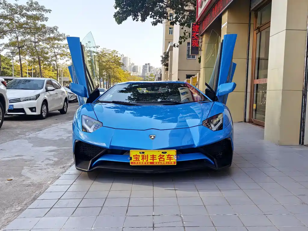 Lamborghini Aventador 2014 — фото 5
