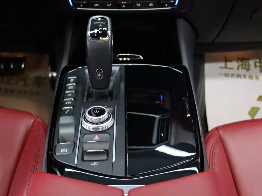 Maserati Levante 2022 — фото 15