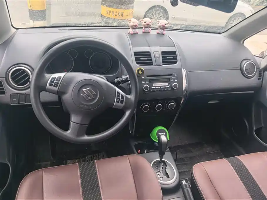 Suzuki SX4 2015 — фото 12