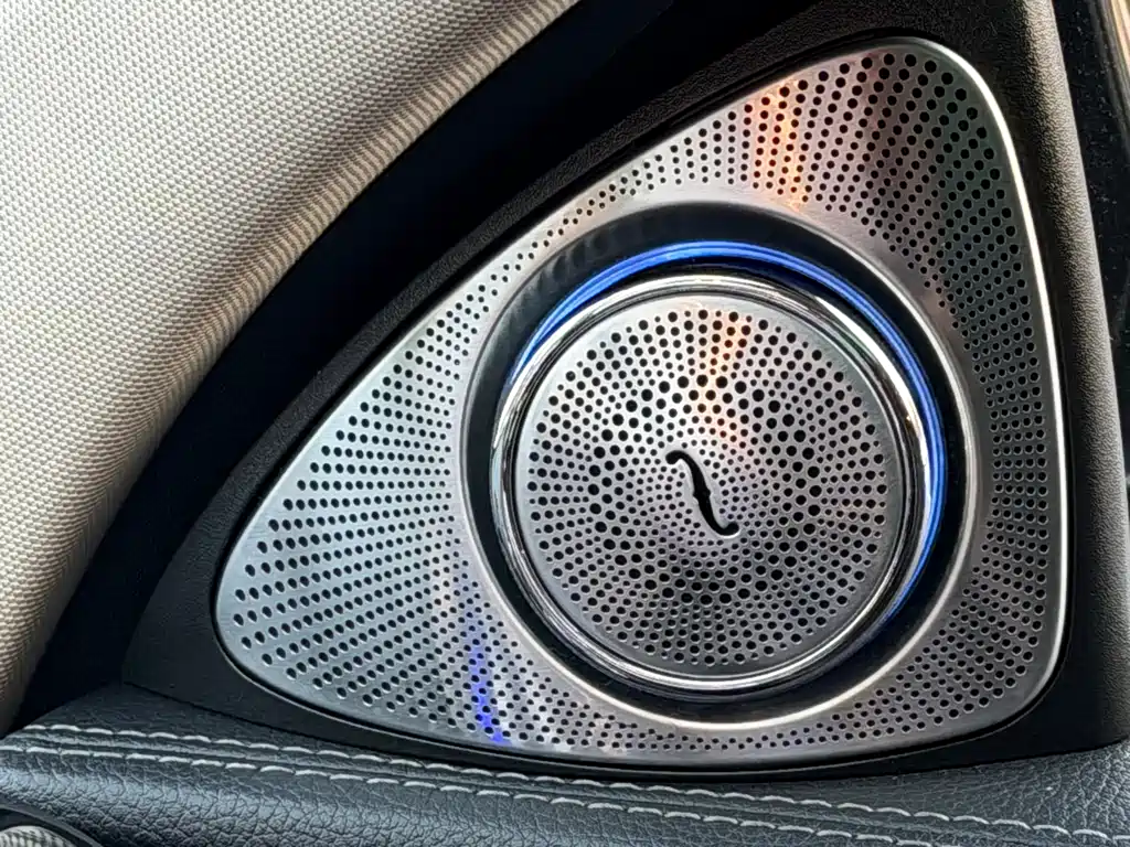 Mercedes-Benz E-Class 2019 — фото 16