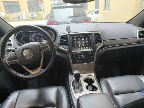 Jeep Grand Cherokee 2019