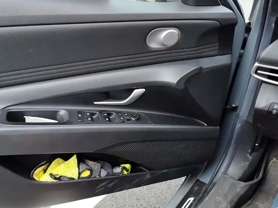 Hyundai Elantra 2021