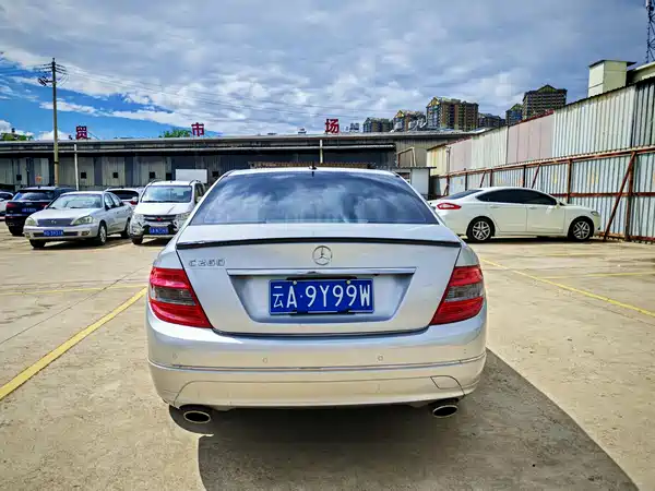 Mercedes-Benz C-Class 2010