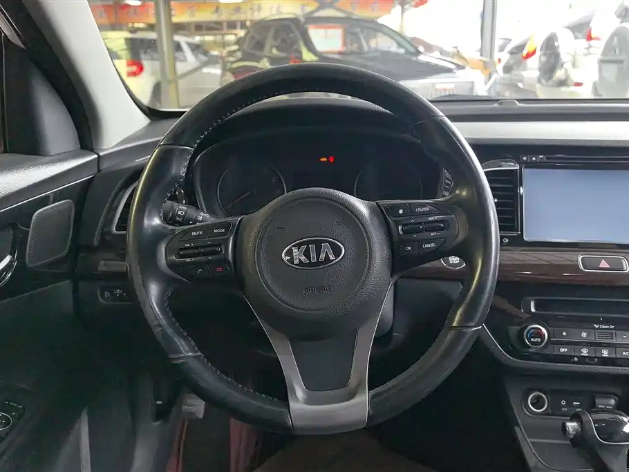 Kia K4 2016 — фото 15