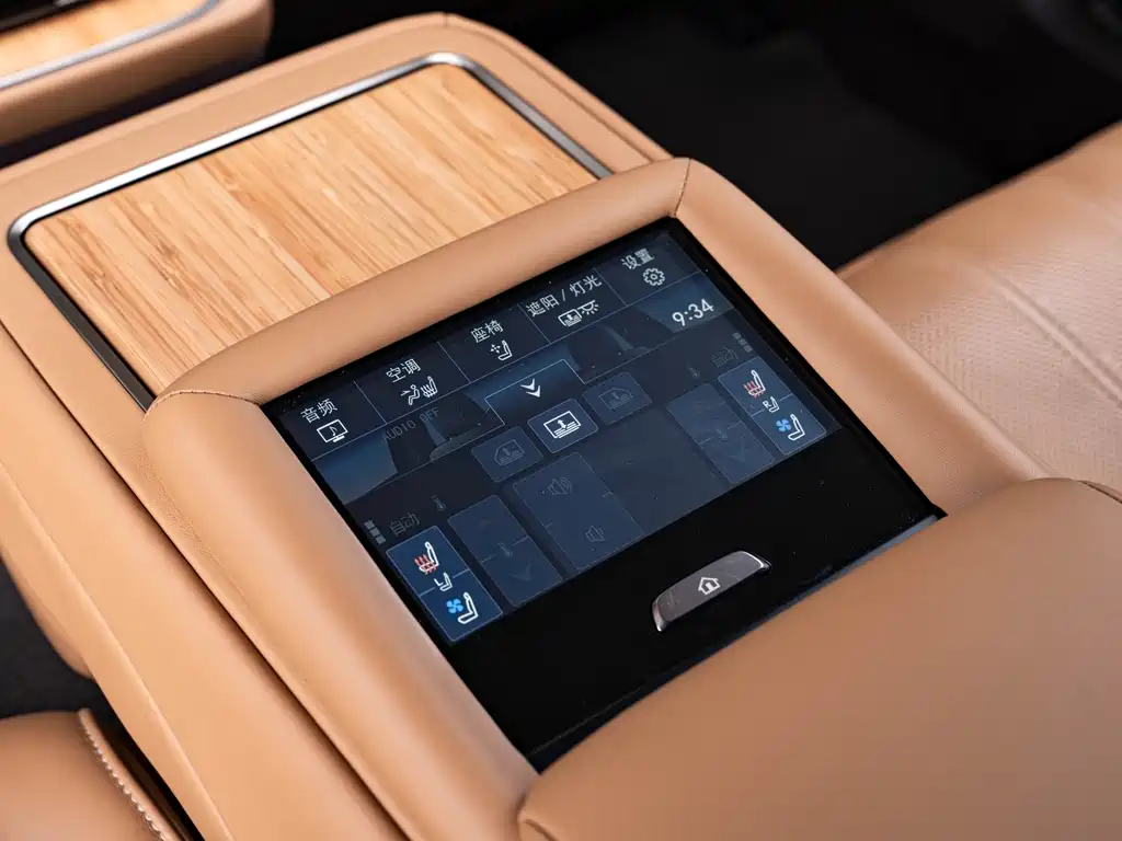 Lexus LS 2020 — фото 18