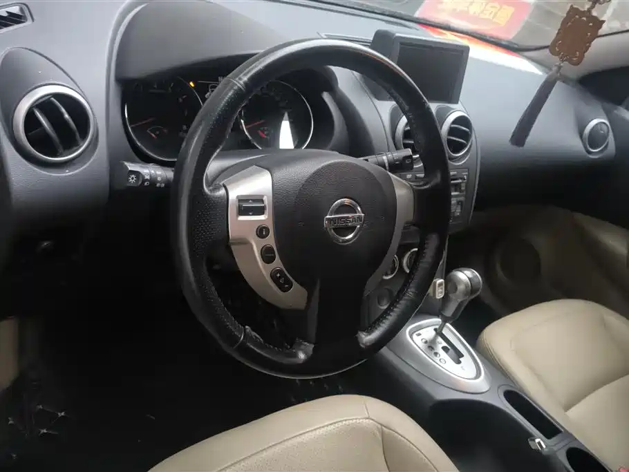 Nissan Qashqai 2012 — фото 15