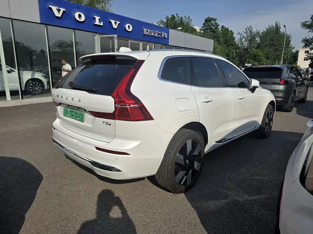 Volvo XC60 PHEV 2025 — фото 5