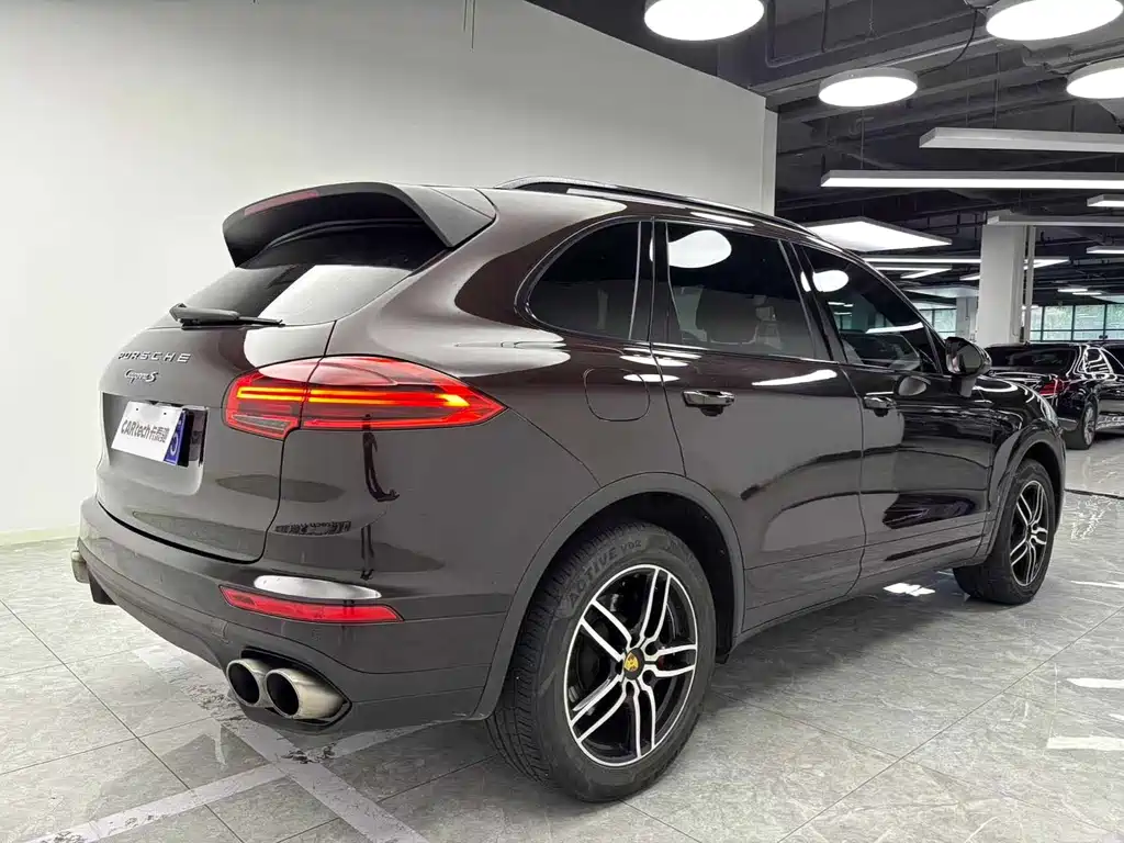 Porsche Cayenne 2016
