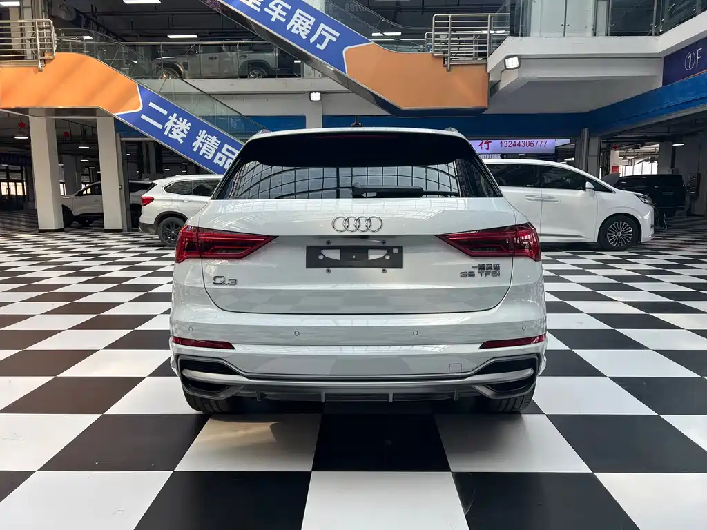 Audi Q3 2023 — фото 18