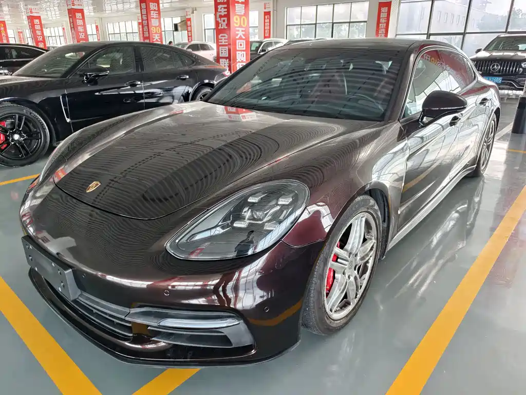 Porsche Panamera 2018