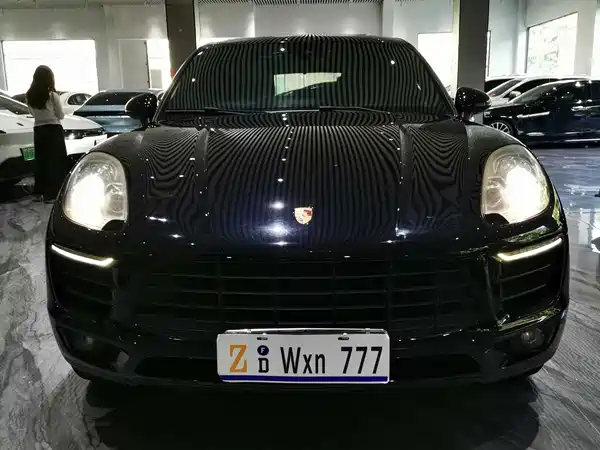 Porsche Macan 2016