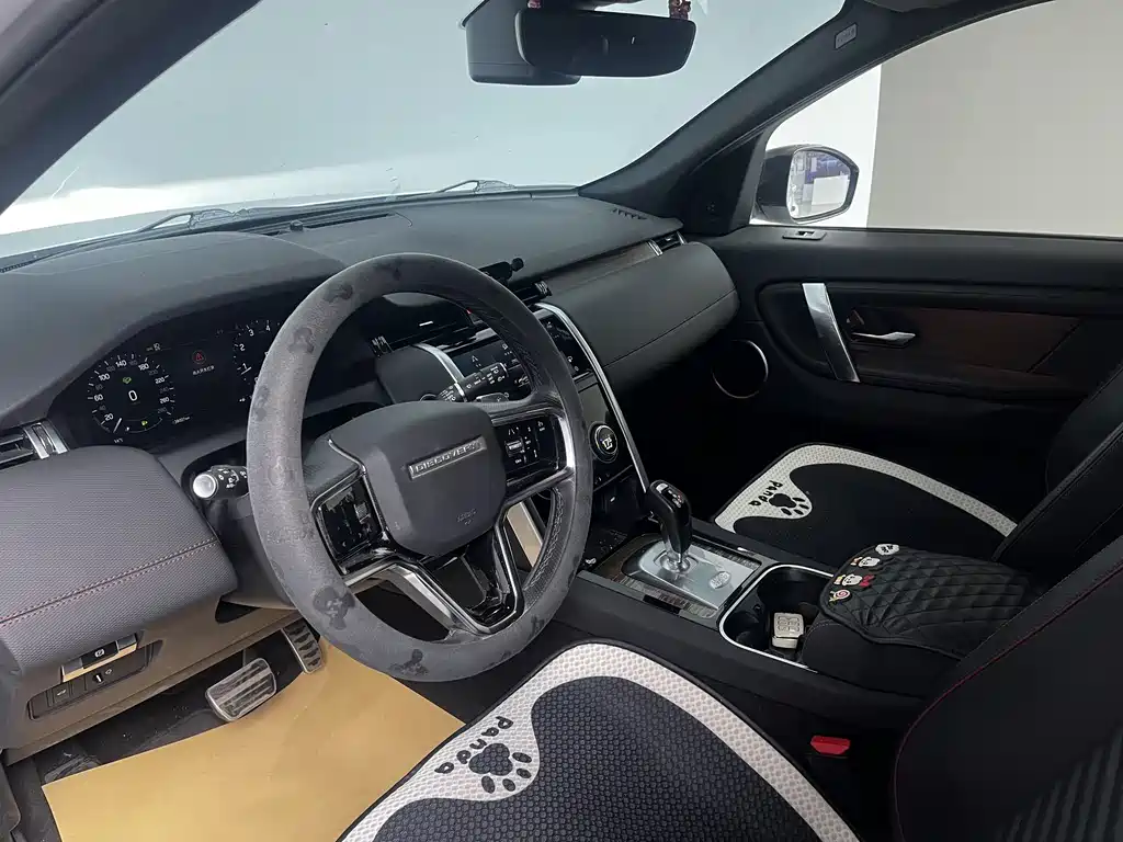 Land Rover Discovery Sport 2023 — фото 11
