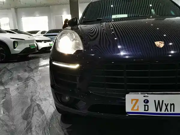 Porsche Macan 2016