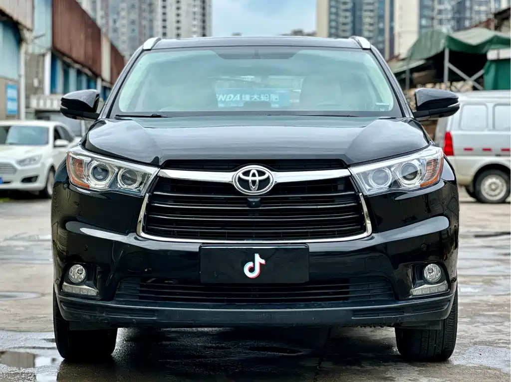 Toyota Highlander 2015 — фото 2