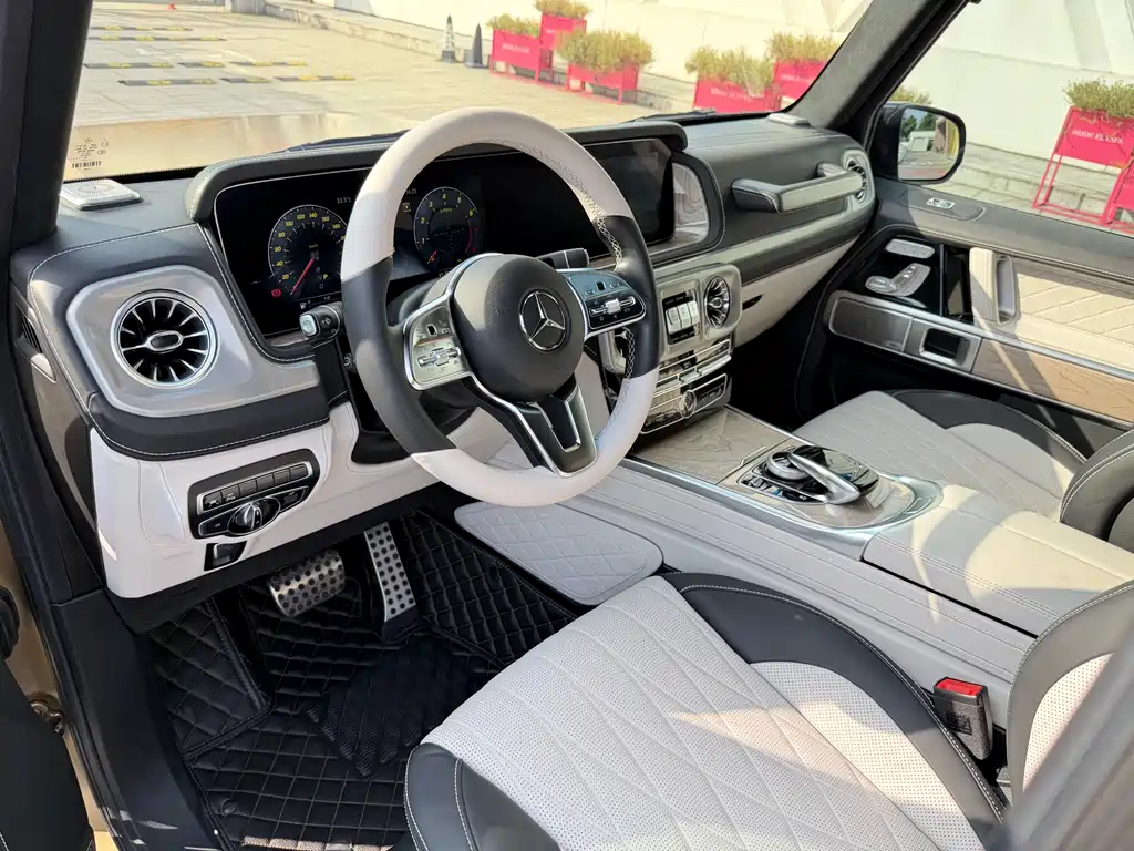 Mercedes-Benz G-Class 2023 — фото 9