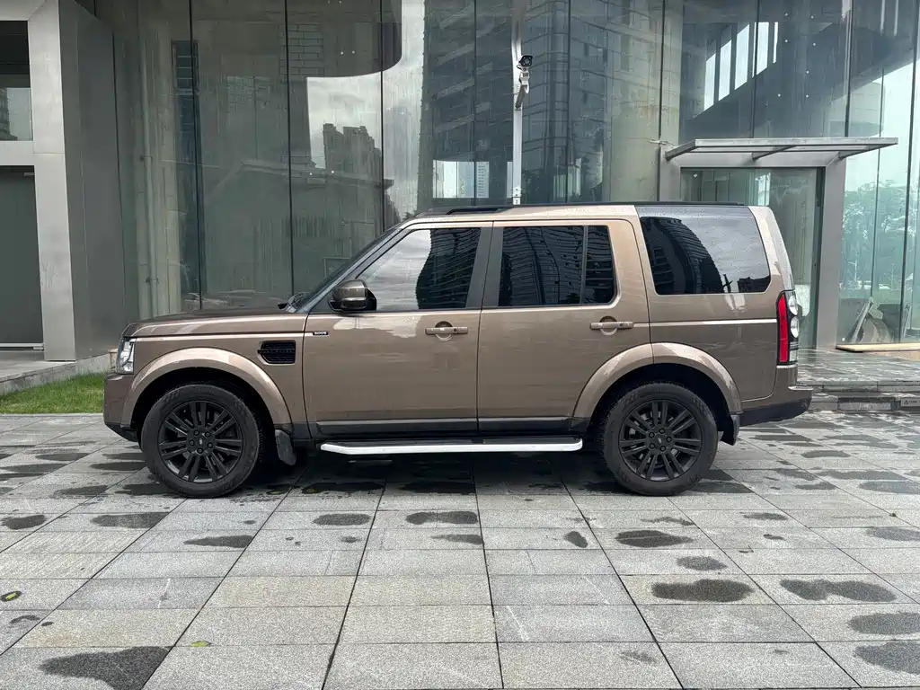 Land Rover Discovery 2014 — фото 4
