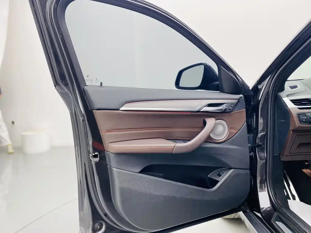BMW X2 2021 — фото 12