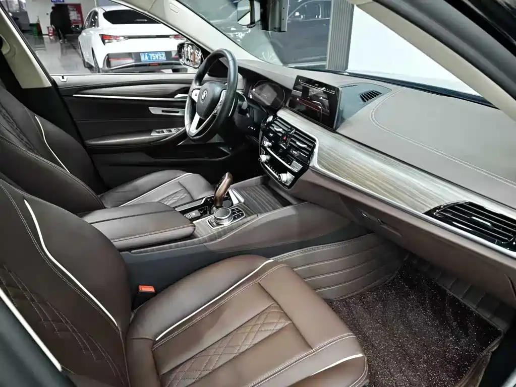 BMW 5 Series 2020