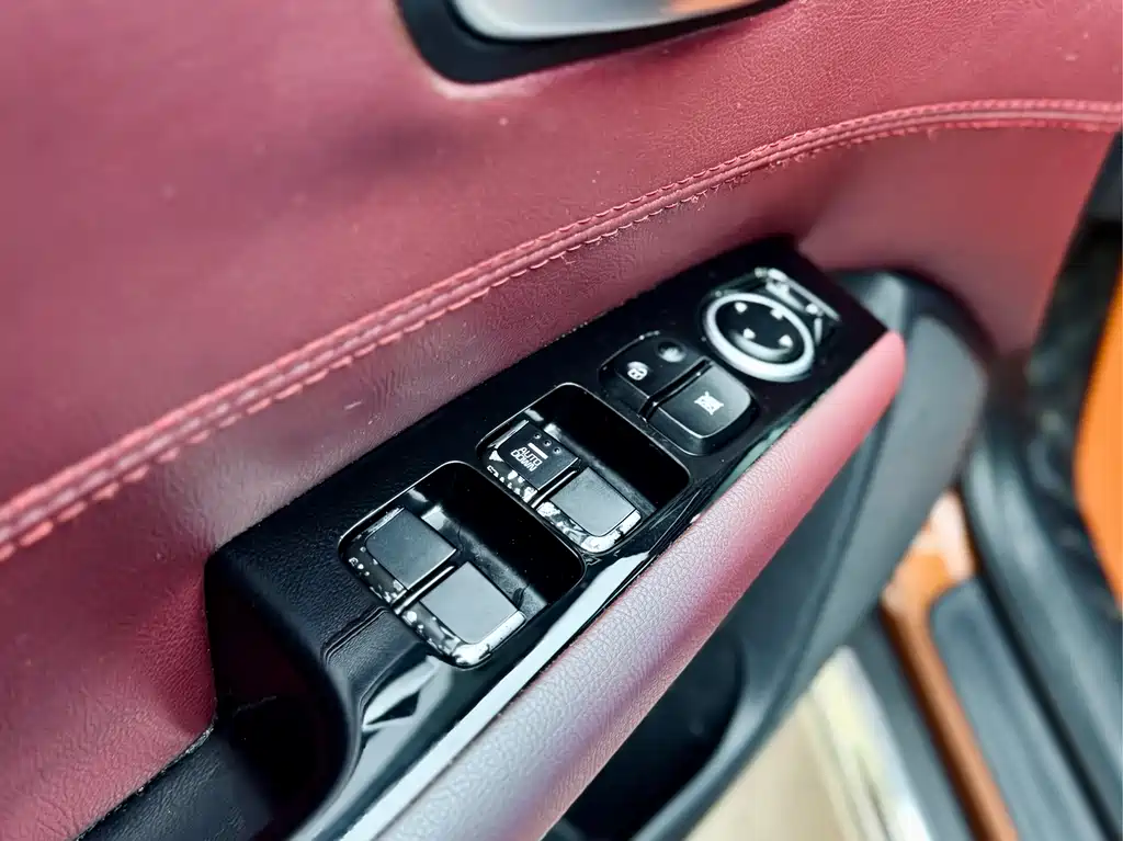 Kia KX3 2016 — фото 11