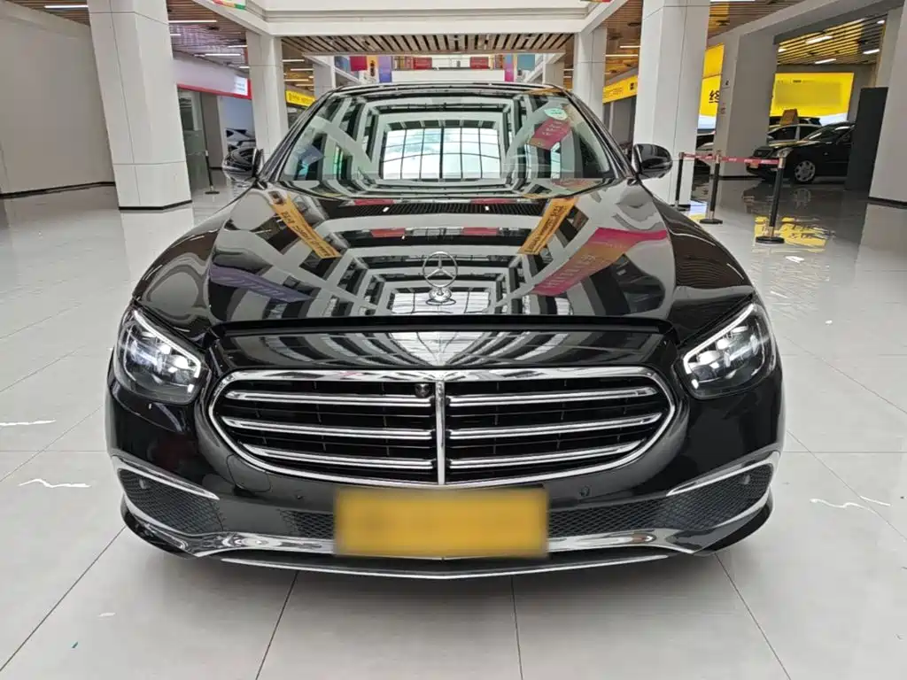 Mercedes-Benz E-Class 2022