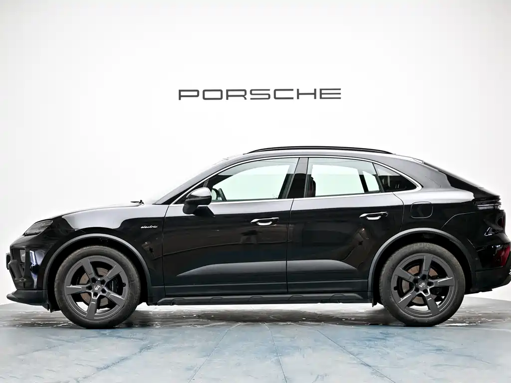 Porsche Macan EV 2025 — фото 2