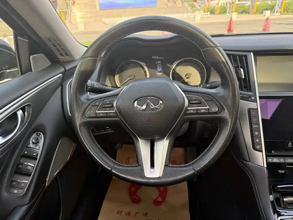 Infiniti Q50L 2018 — фото 10