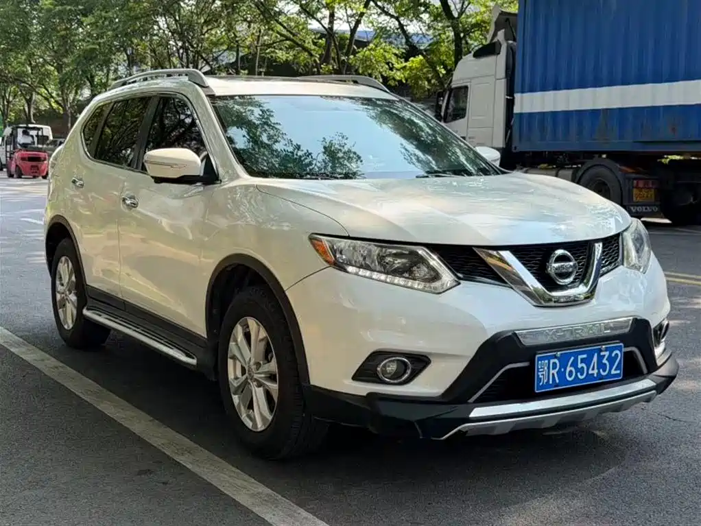 Nissan X-Trail 2017 — фото 1