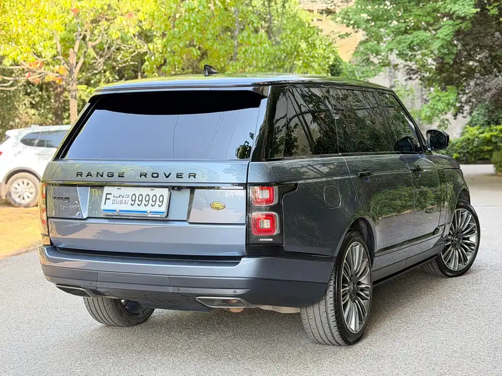 Land Rover Range Rover 2021 — фото 37