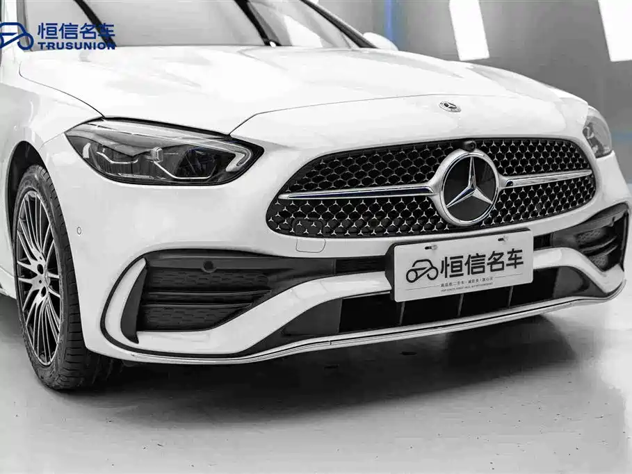 Mercedes-Benz C-Class 2023 — фото 9