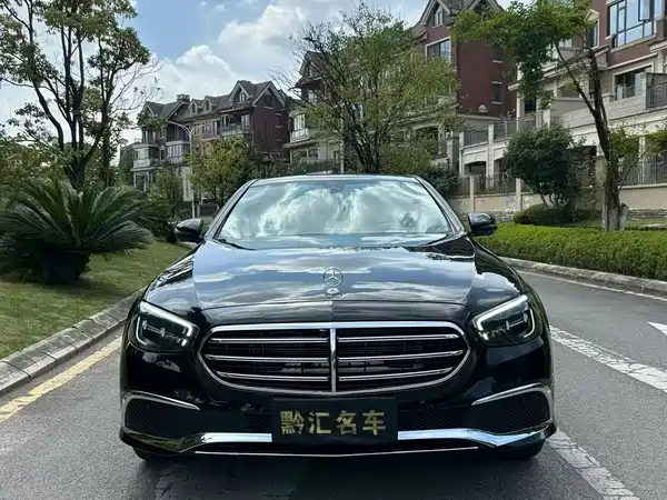 Mercedes-Benz E-Class 2022