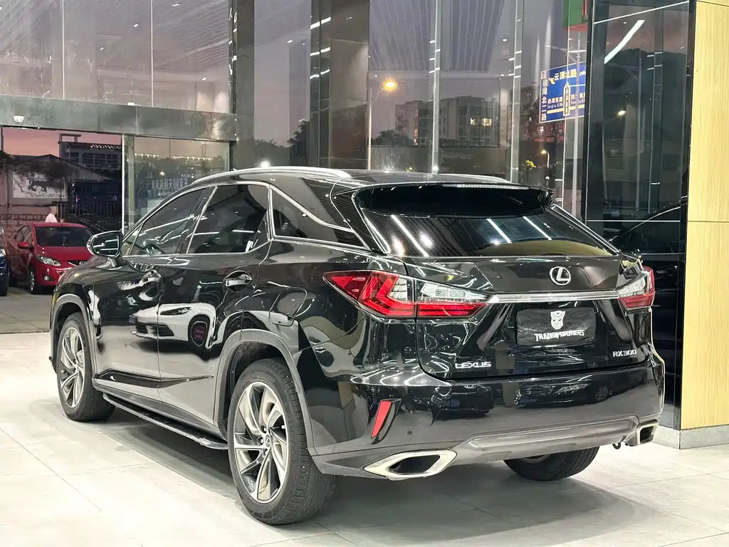 Lexus RX 2018 — фото 6