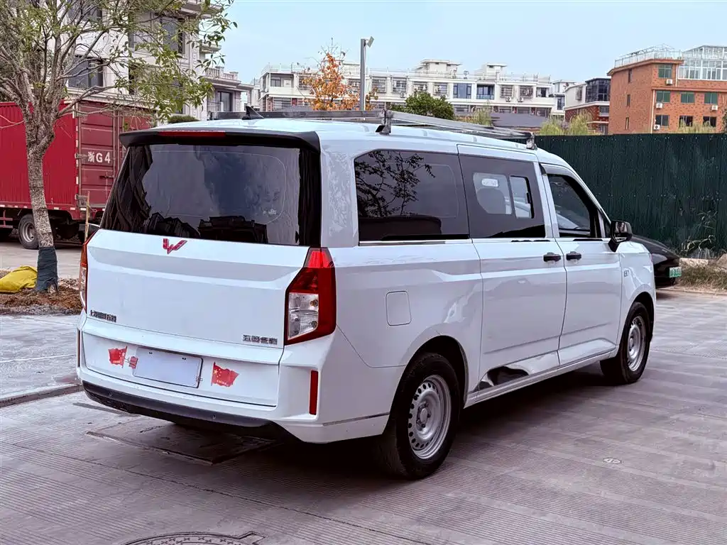 Wuling Journey 2023
