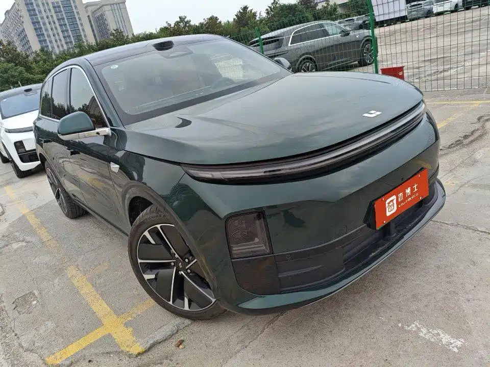 Li Auto Li L6 2025